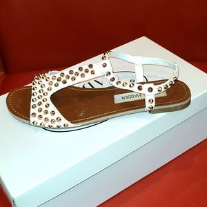 Steve Madden Nickiee White/Rose Gold Spiked Sandals Size 6.5